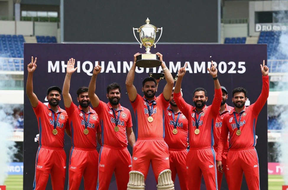ক্রিকেটের ট্রান্সফার উইন্ডো: যে দাবা-ঘড়িটা স্প্রেডশিটের ছদ্মবেশে লুকিয়ে থাকে
