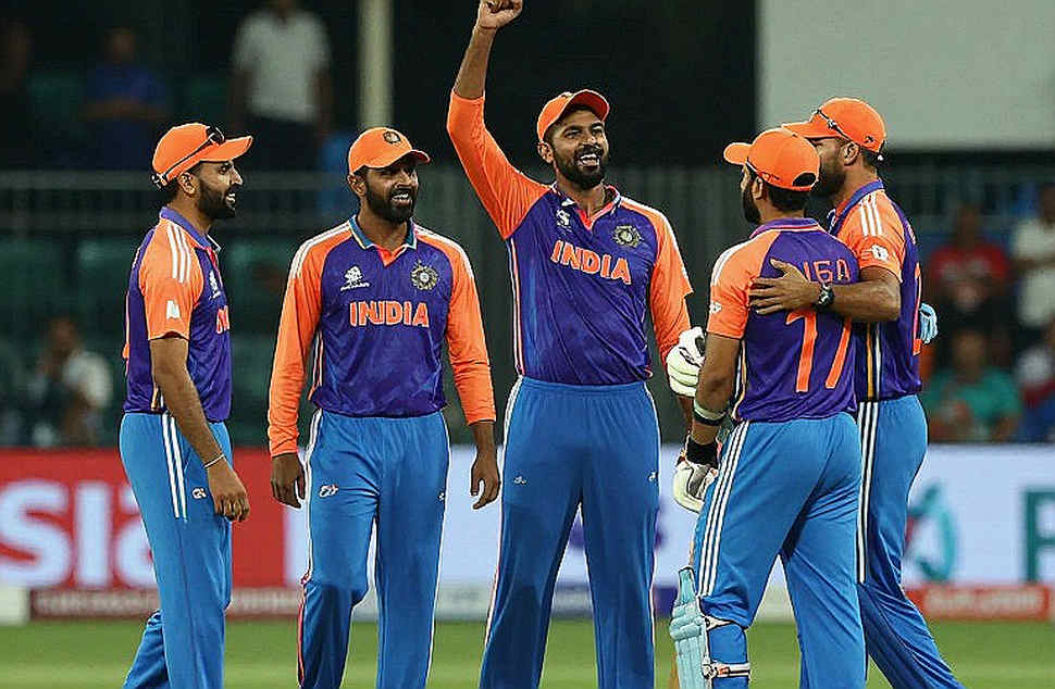 ট্রান্সফার উইন্ডোতে হেডলাইন দাম হাঁকে, খাতা হাঁকে অন্য হিসাব